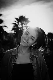 Black And White Pictures Of Famous People On Tiktok Dixie Damelio In 2020 Dixie American Girl Famous Girls