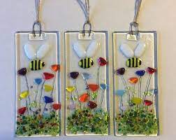 2,466 glass spring flowers products are offered for sale by suppliers on alibaba.com, of which decorative flowers & wreaths accounts for 8 there are 868 suppliers who sells glass spring flowers on alibaba.com, mainly located in asia. Handmade Fused Glass Spring Meadow Flowers Sun Light Catcher Hanging Gift Decoration Red Yellow Blue Or Pinky Honey Bee Wall Art Bee Wall Art Fused Glass