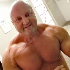 Jon Shaw training. Personal trainer.