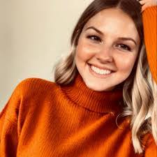 Davianna Morris's Instagram, Twitter & Facebook