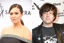 I don't cook very well at all, she admits. Mandy Moore Children Has Been Married Twice Ecelebrityspy