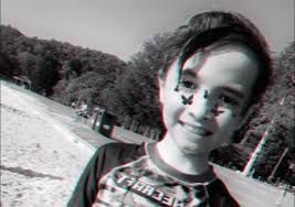 Anyone happen to have this but with 8 lil swimmers instead of 3 🤣 TIA!