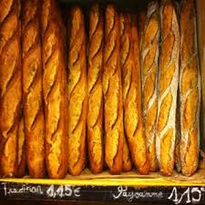 3 Spots Chics Pour Jouer A La Petanque Baguette Bread Bread The Blind Assassin