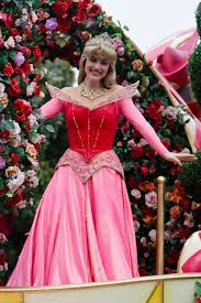 Aurora In Disneyland Tokyo Disney Princess Cosplay Disney Princess Costumes Disney Face Characters
