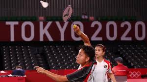 She is 33 years old and is a leo. Ak8mwwdw Yz6sm