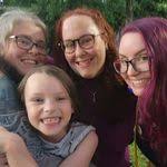 Amber Sharkey's Instagram, Twitter & Facebook