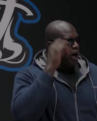 Shaq's reaction: "You're gonna make me cry" 😂🔥