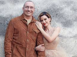 Fue a través de sus redes sociales que la famosa anunció que está felizmente casada y más enamorada que nunca. Altair Jarabo Nos Comparte Su Maravillosa Historia De Amor Y Proxima Boda