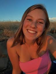 Isabel Ames's Instagram, Twitter & Facebook