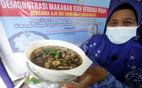 Ia antara makanan tradisi yang mempopularkan gemencheh khususnya dan negeri sembilan amnya. Y Nhwhygqutadm