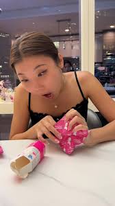 Sally Lim (@sallyylim)