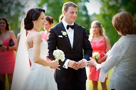 Pero antes te recordaré los puntos principales que se deben tener en. Protocolo De Bodas Para Invitados Lo Que Debes Saber Sobre Protocolo