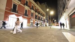 Рядом с torre rossa, puglia (italia). Bupscyeegug Fm