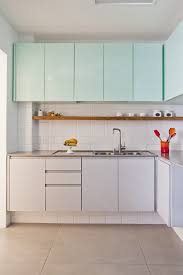 7 High Gloss Kitchen Cabinets For A Sleek Space In 2020 High Gloss Kitchen High Gloss Kitchen Cabinets Gloss Kitchen Cabinets