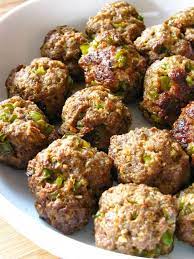 Transylvanian Meatballs With Garlic Sauce Beachbody Recipes Meatball Dishes Meatballs