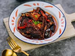 Originating from the culinary traditions of indonesia, it is also popular in malaysia, singapore, brunei, the philippines, south india, sri lanka, thailand, and burma, where it is called mont kalama. Resep Sambal Terong Ikan Asin Lifestyle Fimela Com