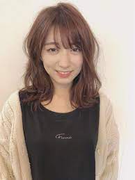 前髪あり ミディアム ウェーブ フェミニン garden omotesando 田塚 裕志 garden omotesando 427959 hair ヘアスタイル ロング フェミニン ヘアスタイル 前髪