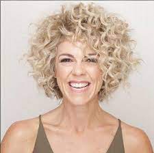 Pin On Short Curly Hairstyles Curly Hair Styles Naturally Curly Hair Trends Curly Hair Styles