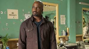 ‎after a sabotaged experiment leaves him with super strength and unbreakable skin, luke cage becomes a fugitive trying to rebuild his life in modern day harlem, new york city. Luke Cage Season 1 Recap Gamesradar