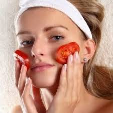 Pengobatan tradisional cina membuktikan, tomat mempunyai khasiat pereda demam (antipiretik) dan penawar racun. 15 Manfaat Tomat Bagi Kecantikan Kulit Manfaat Co Id