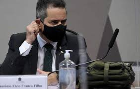 Élcio franco, número 2 do ministério da saúde, depõe na cpi da covid. Y4ziob0eyjwwm
