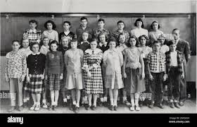 U and I . •. Third Row—Lorinda Freeman, Molly Flanagan, Nicholas Pelafos,  George Knapp, Ellis Pierce, Joseph Casserly, Barbara Boyd, Angela  Gernon.Second Rozv—Enid Bell, Jane Eliot, Patricia Campbell, Marie Garvey,  Lucy Goodell,