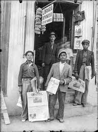 În timpul ocupației naziste a crimeei, acești tătari au fost acuzați de colaborationism. ViaÅ£a Romanilor Din Perioada InterbelicÄƒ Galerie Foto Europa Fm