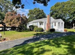 31 Ralph Stubbs Rd, Randolph, MA 02368