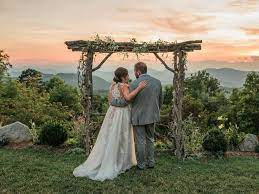 Forest Wedding Venues In North Carolina Wedding Venues With Forest Forest Wedding Venue Asheville Wedding Venue Wedding Venues North Carolina