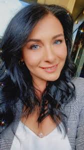 Vicky Woods (@v22kys)