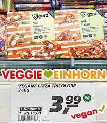 The ultimate vegan wild mushroom garlic white pizza. Veganz Pizza Vegane Pizza Aus Dem Supermarkt