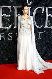 Angie) est née à los angeles, california, usa. Diese Robe Von Angelina Jolie Wurden Wir Als Brautkleid Tragen