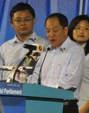The wp released a new video on sunday (aug. Berkas Low Thia Khiang At A Workers Party General Election Rally Sengkang Singapore 20110503 Cropped Jpg Wikipedia Bahasa Indonesia Ensiklopedia Bebas