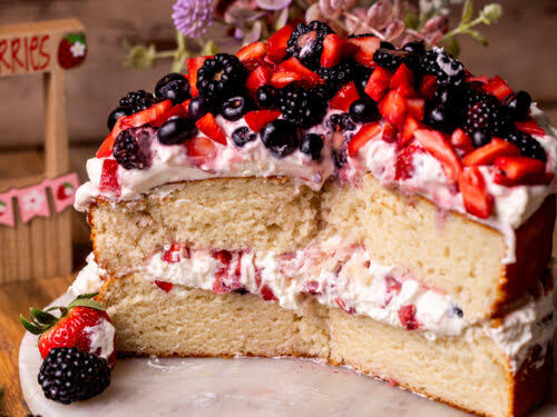 Freshly baked whipped cream cakes delivered fast across Lagos, AI generated