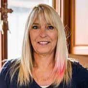 Jeanne Coe's Instagram, Twitter & Facebook