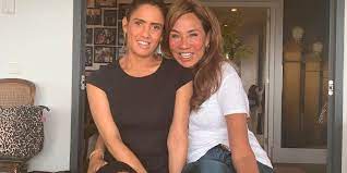 Patty brard — be my baby 02:54 patty brard — you stole a little piece of my heart 03:06 patty brard — just a tease 02:40 Maak Kennis Met De Dochter Van Patty Brard Priscilla Nasi Man Man