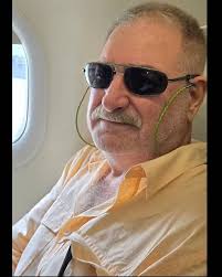 I'm pilot from UK London 🇬🇧 Single ready to travel to any country . .