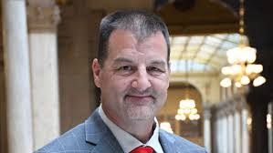 Randy Maxwell's Instagram, Twitter & Facebook