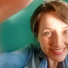 Ellen Roman🏝 (@_EllenRoman)