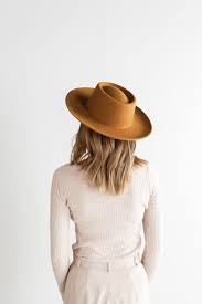 Ginger Gambler Cinnamon In 2021 Hat Fashion Gambler Hat Outfits With Hats