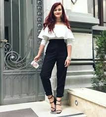 Bloggeriţa ne spune totul despre ce înseamnă fenomenul vintage, unde putem. Andreea Balaban Net Worth