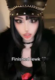 Unrecognizable Makeup Tutorial with Doris