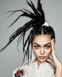 Travis Watford's Instagram, Twitter & Facebook