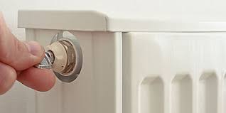 Über ein system aus leitungen wird heißes wasser geleitet und die daraus entstandene wärme in den wohnraum abgegeben. Heizkorper Reinigen Schritt Fur Schritt Anleitung