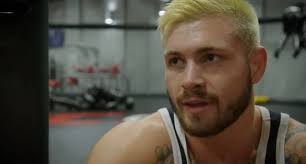 Why does Gordon look so young here? This was only two years ago : r/bjj