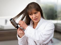 E is the name of a project created by three biggies of boston's indie community, thalia zedek (come, uzi, live skull), jason sanford (neptune) and gavin mccarth 🙌 awesome, you're subscribed! La Caduta Dei Capelli In Menopausa Ormoni Altre Cause E Rimedi