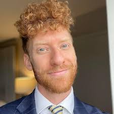 Joe Veale's Instagram, Twitter & Facebook