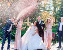 L'emergenza coronavirus ha imposto per molti mesi lo stop ai matrimoni. Fase 3 Riprendono Ufficialmente I Matrimoni Si A Celebrazioni E Ricevimenti