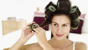 Not to mention that my waves turn into a frizzy mess if i encounter even the smallest bit of wind or humidity on my way to work. Four Ways To Style Your Hair Overnight For Natural Curls