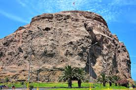 En esta novela, lanzada recientemente vía emecé, geisse desarrolla uno de sus intereses: El Morro De Arica In Arica Chile Encircle Photos